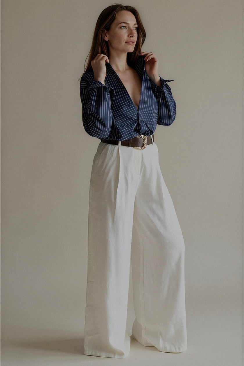 Chemise CONSTANCE rayée bleu marine – silhouette entière de face