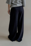 Pantalon PIA bleu marine taille haute – vue de dos